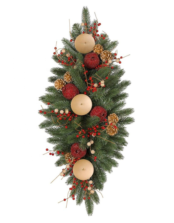 Decorative garland for Christmas